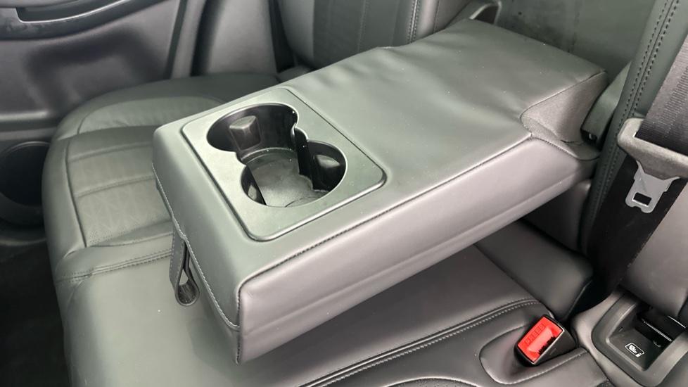 Rear Armrest/ Cup Holder