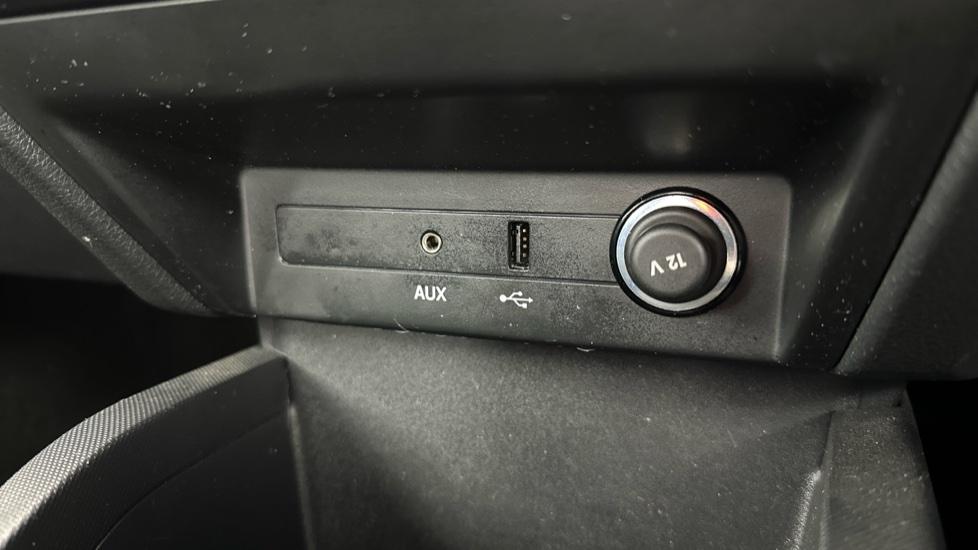 USB / AUX 