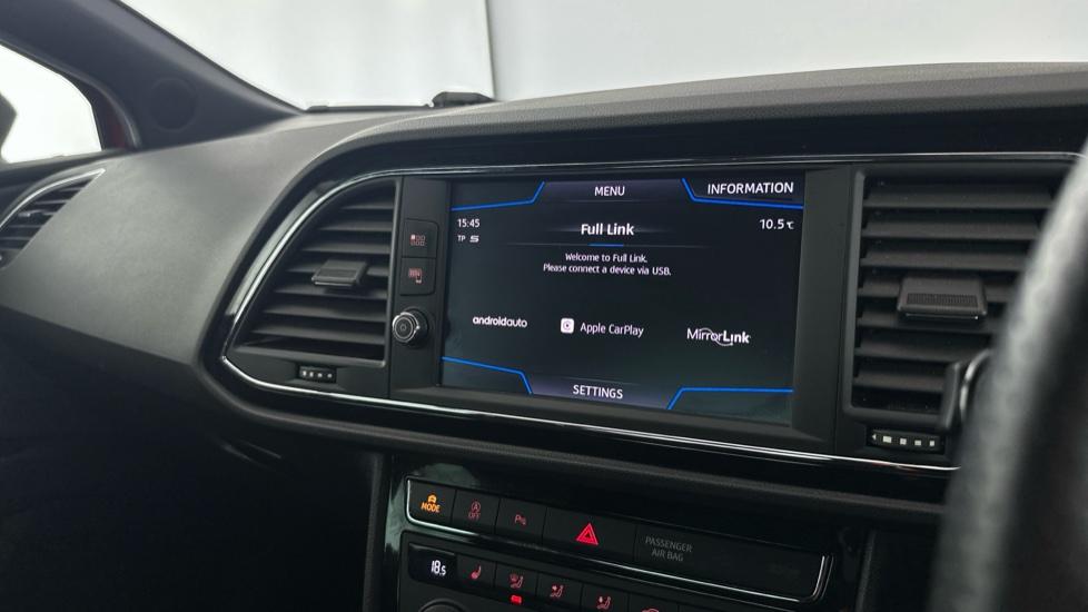 Apple Carplay / Android Auto