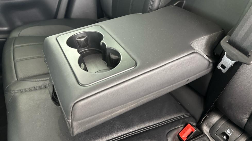 Rear Armrest/ Cup Holder