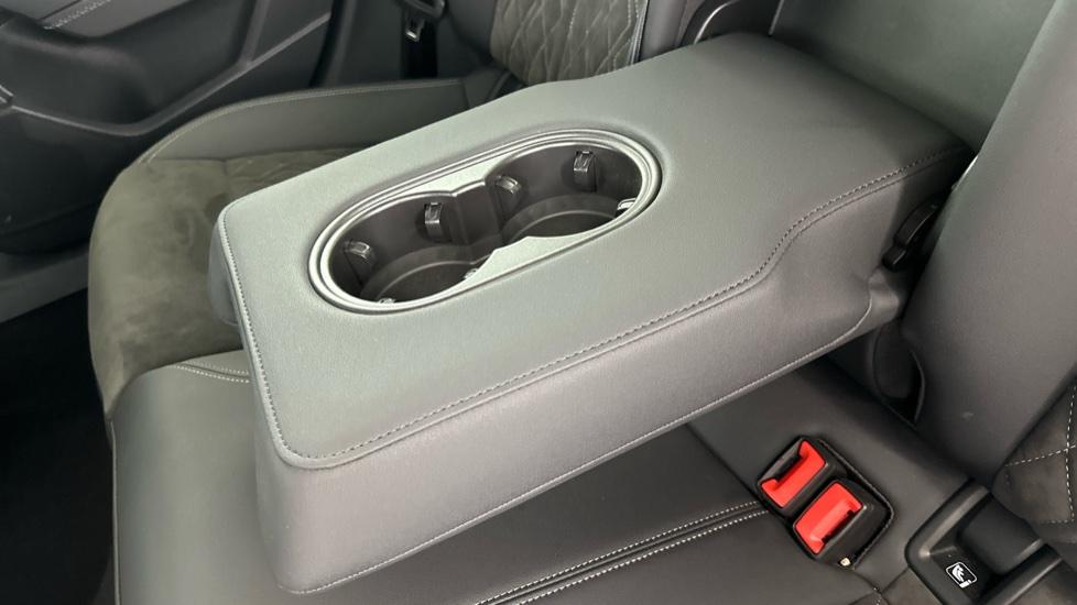 Rear Armrest/ Cup Holder