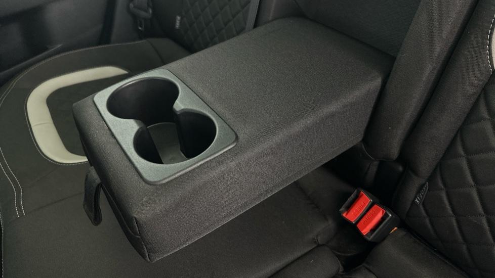 Rear Armrest/ Cup Holder