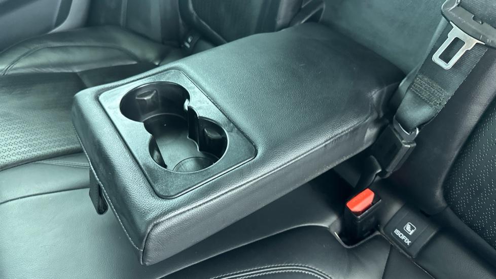 Rear Armrest/ Cup Holder