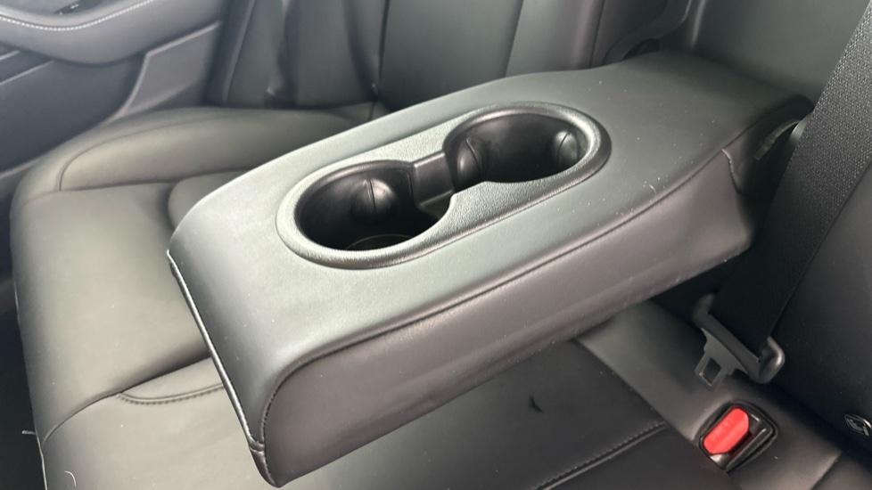 Rear Armrest/ Cup Holder