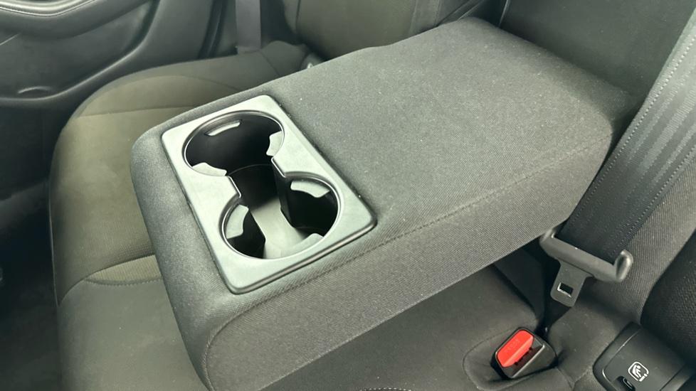 Rear Armrest/ Cup Holder