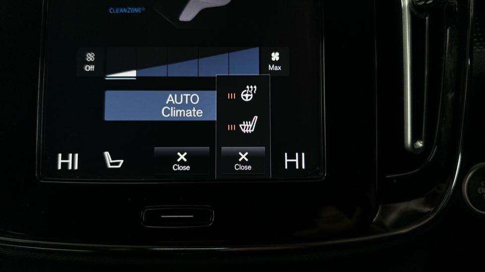 Heated Seats / Steering Wheel