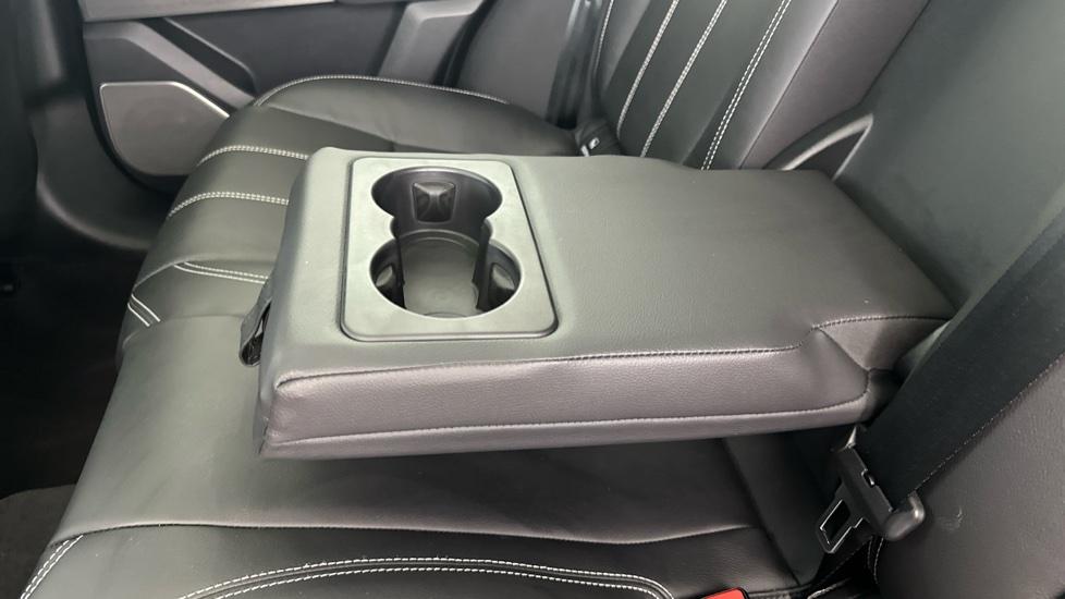 Rear Armrest/ Cup Holder