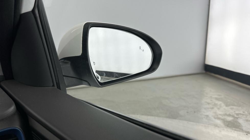 Blind Spot Monitoring System 