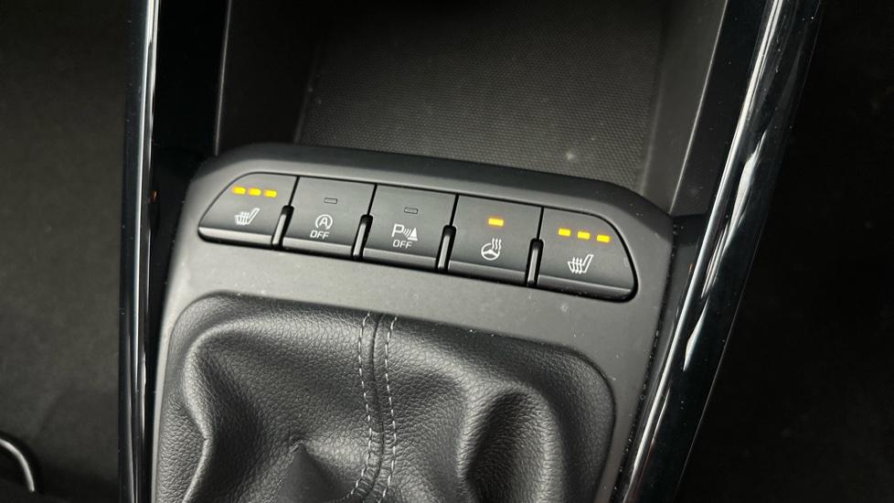 Heated Seats / Steering Wheel