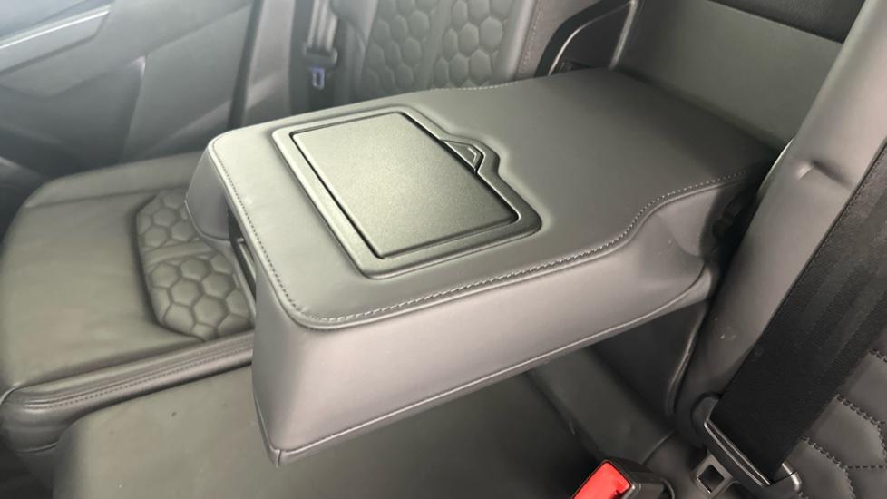 Rear Armrest/ Cup Holder