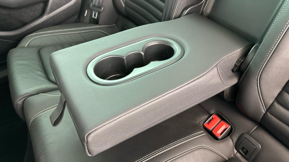 Rear Armrest/ Cup Holder