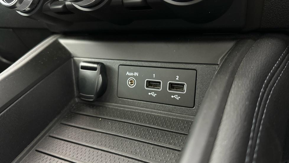 USB / AUX