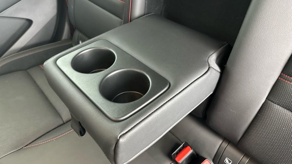 Rear Armrest/ Cup Holder