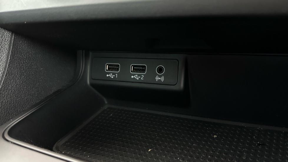 USB / AUX