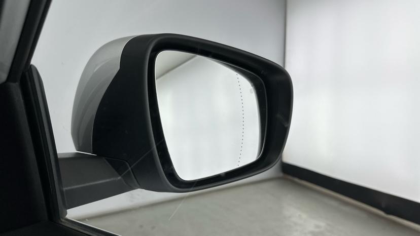 Blind Spot Monitoring System 