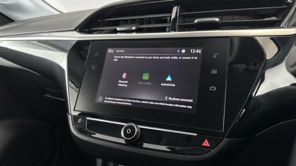 Bluetooth / Apple Carplay / Android Auto