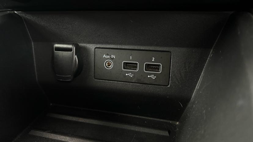 USB / AUX