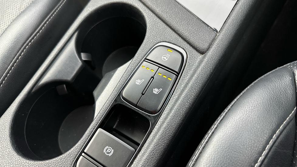 Heated Seats / Steering Wheel