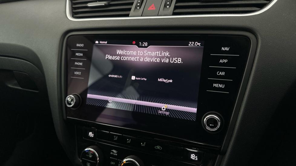 Apple Carplay / Android Auto