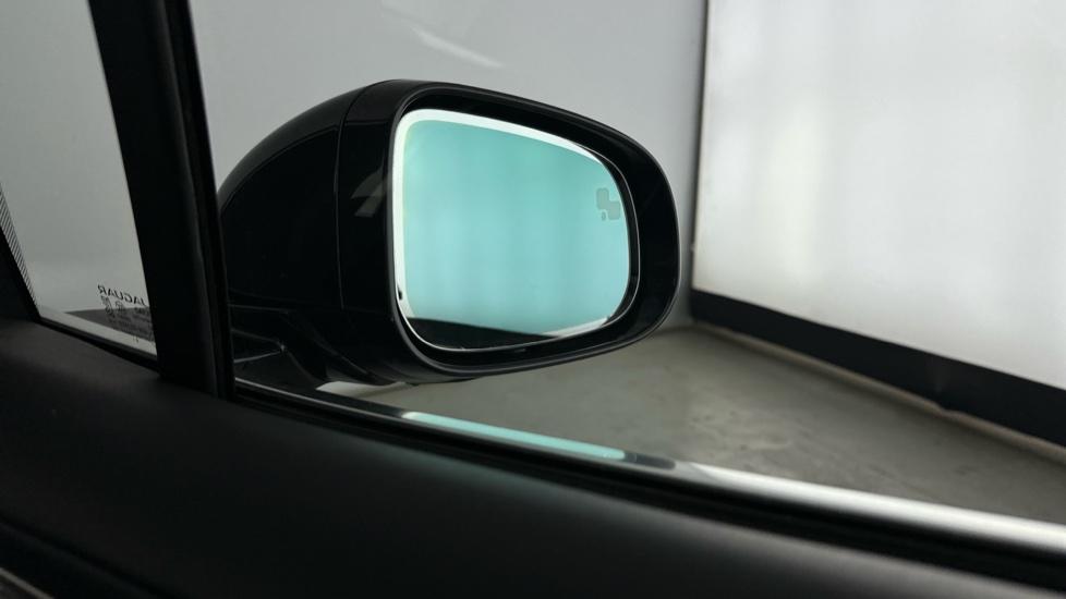 Blind Spot Monitoring System 