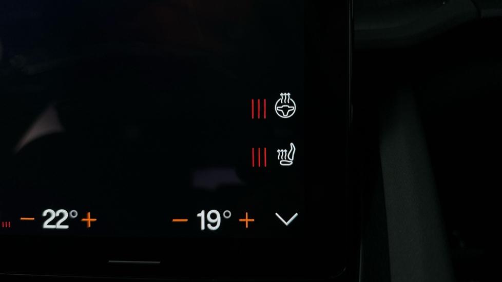 Heated Seats / Steering Wheel