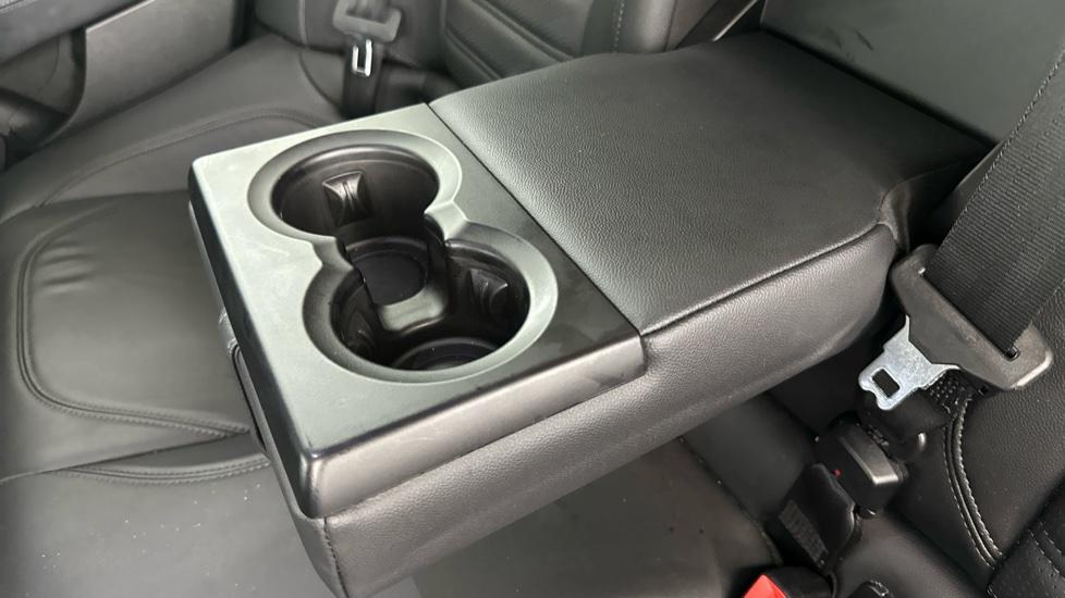 Rear Armrest/ Cup Holder