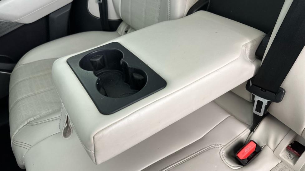 Rear Armrest/ Cup Holder