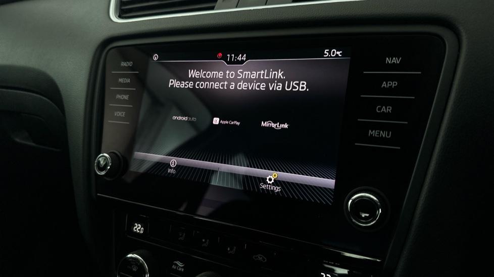 Apple Carplay / Android Auto