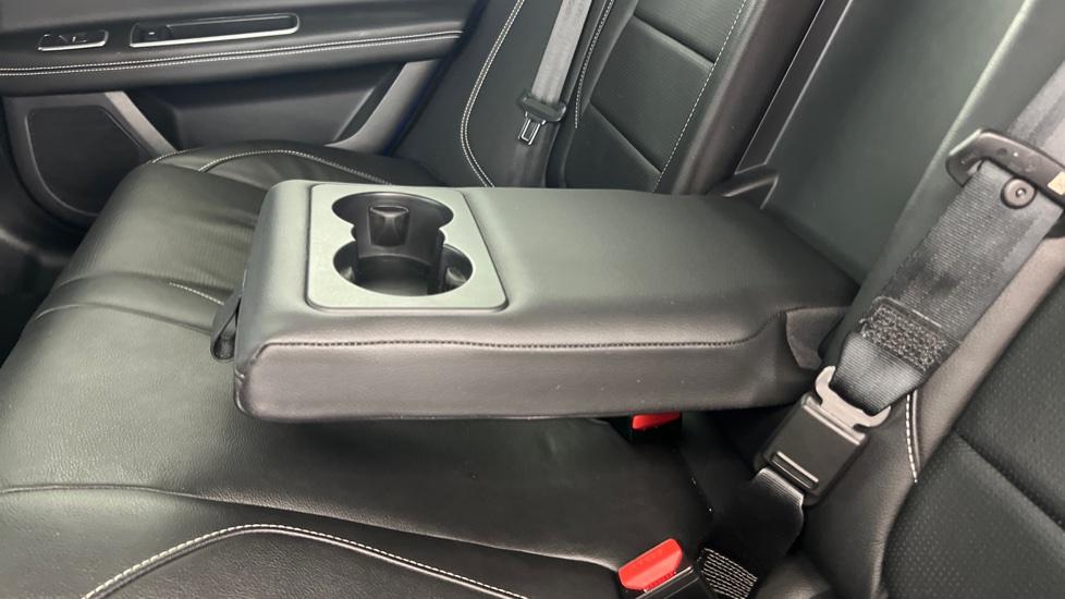 Rear Armrest/ Cup Holder