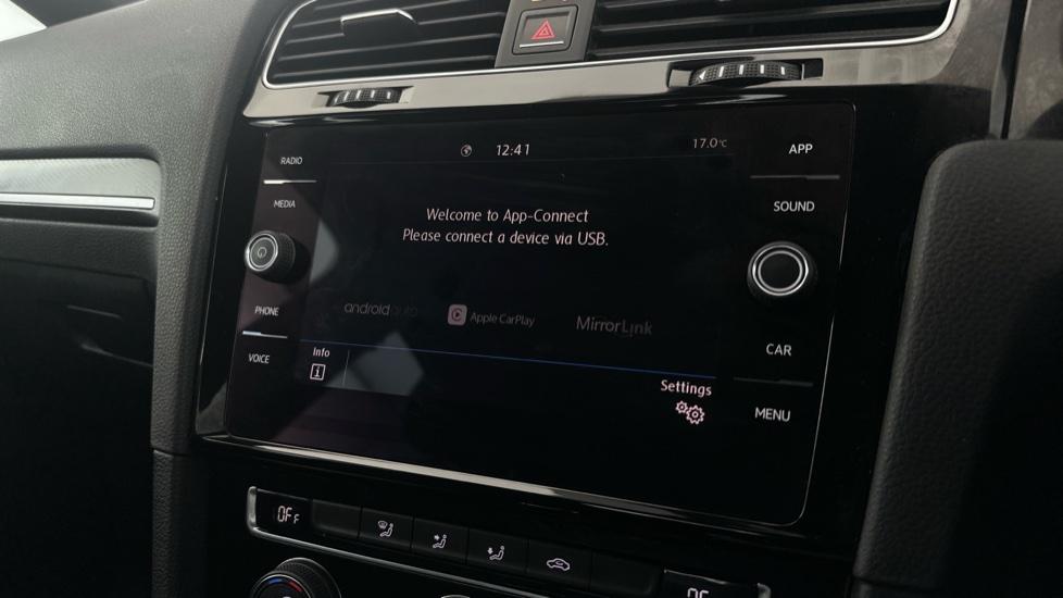 Apple Carplay / Android Auto