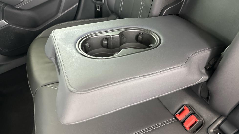 Rear Armrest/ Cup Holder