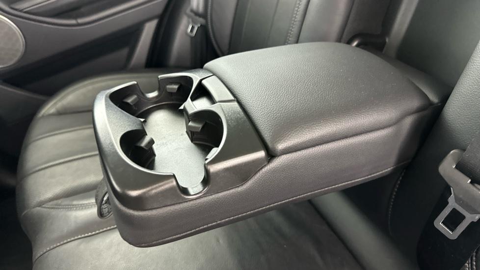 Rear Armrest/ Cup Holder