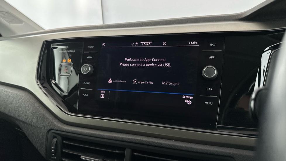 Apple Carplay / Android Auto