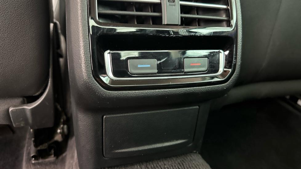 Rear Climate Control