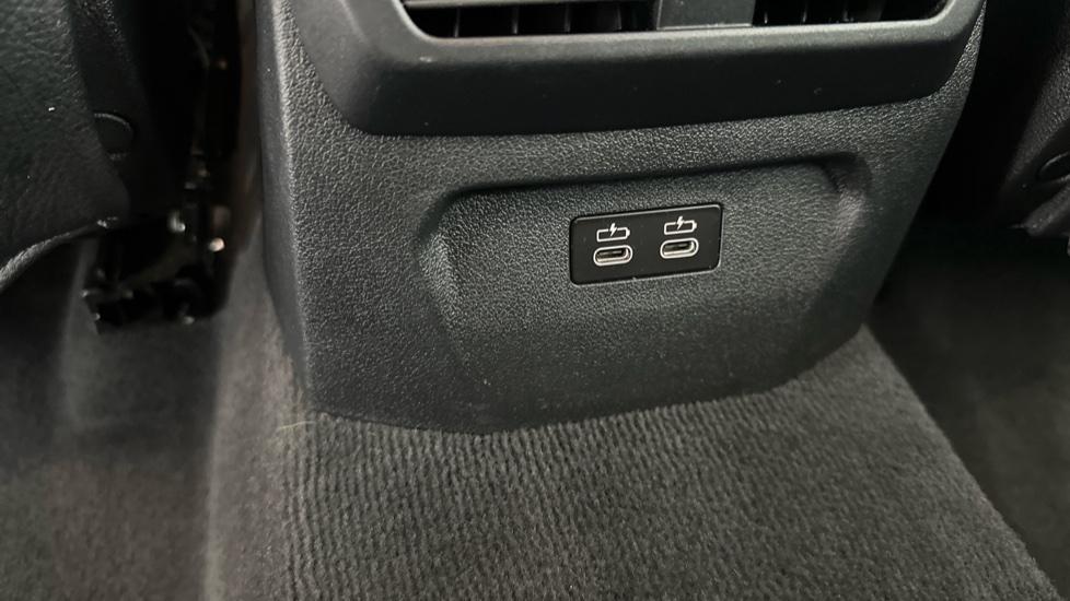 Rear USB Connection