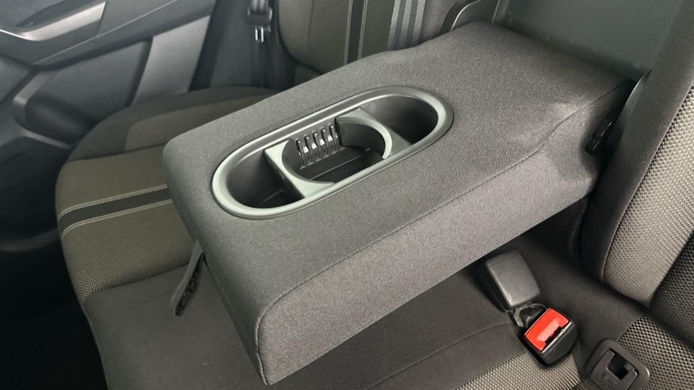 Rear Armrest/ Cup Holder