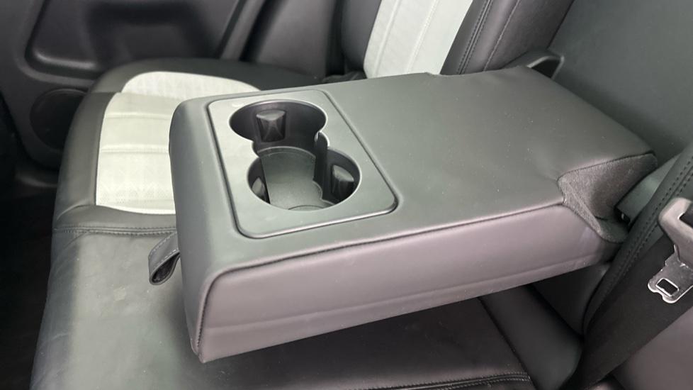 Rear Armrest/ Cup Holder