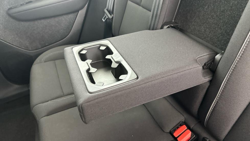 Rear Armrest/ Cup Holder