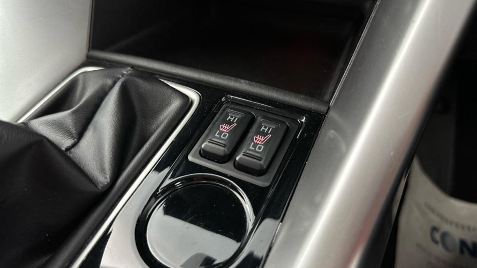 Heated / Cooling Seats 