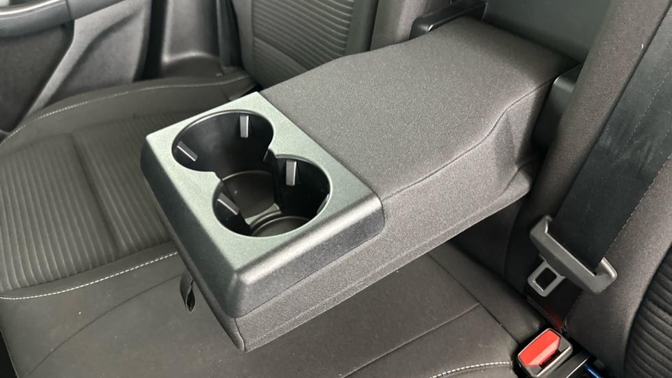 Rear Armrest/ Cup Holder