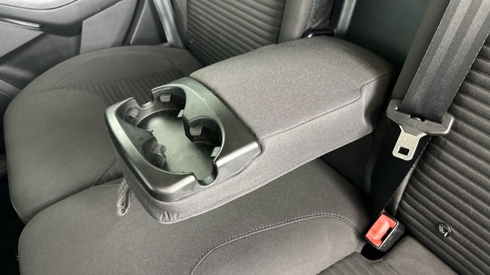 Rear Armrest/ Cup Holder