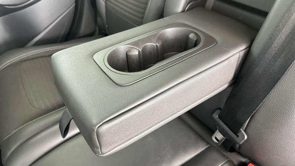 Rear Armrest/ Cup Holder