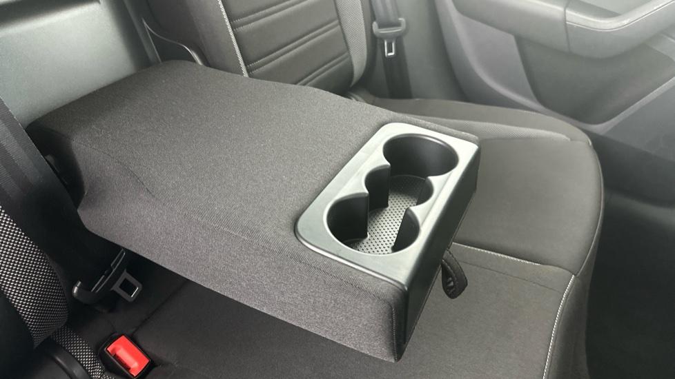 Rear Armrest/ Cup Holder