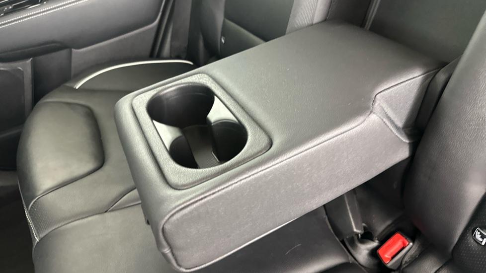 Rear Armrest/ Cup Holder