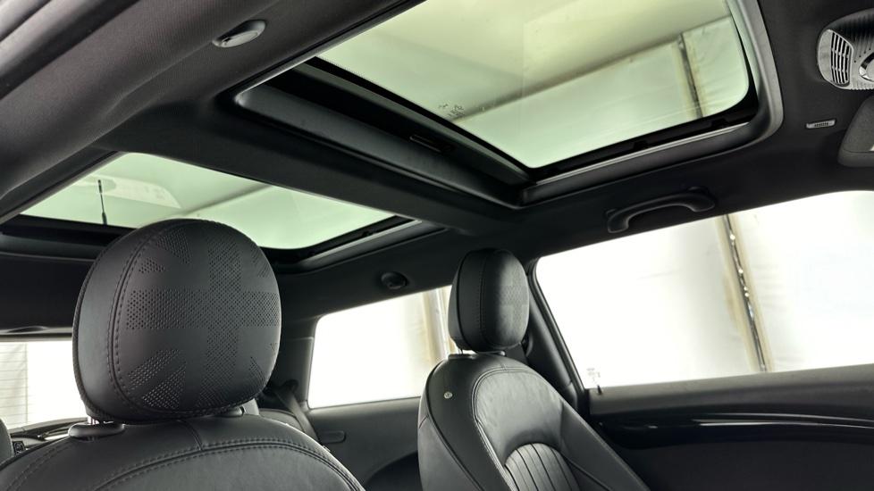 Panoramic Roof