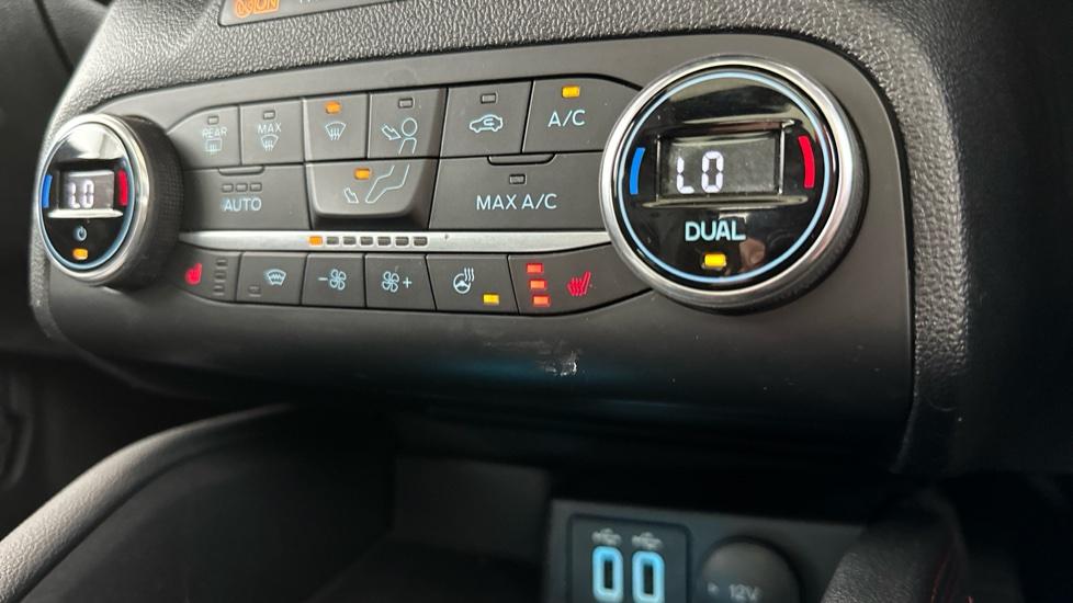 Heated Seats / Steering Wheel