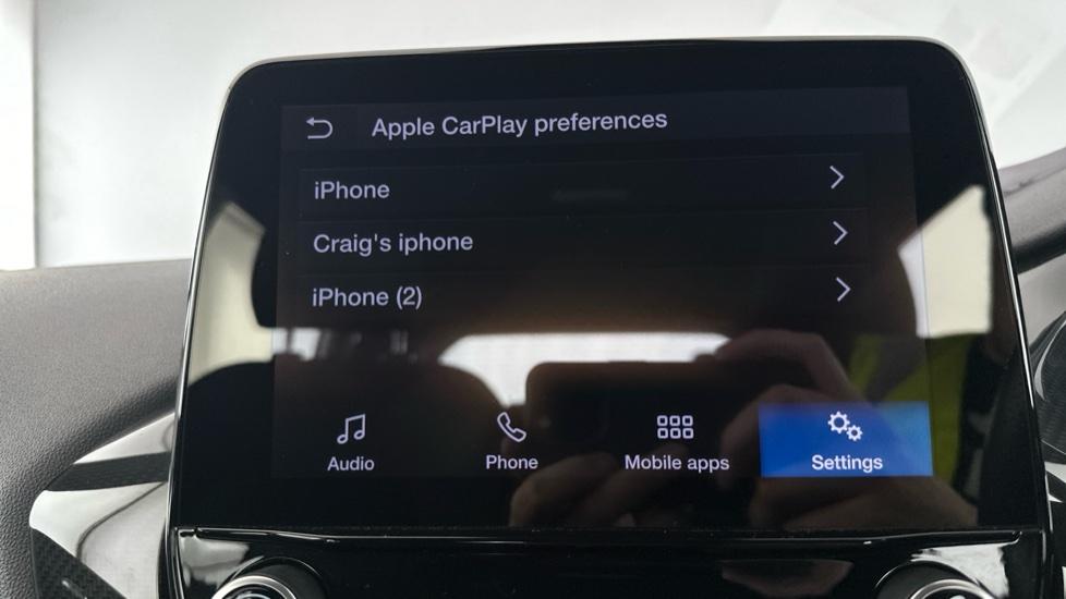 Apple Car Play