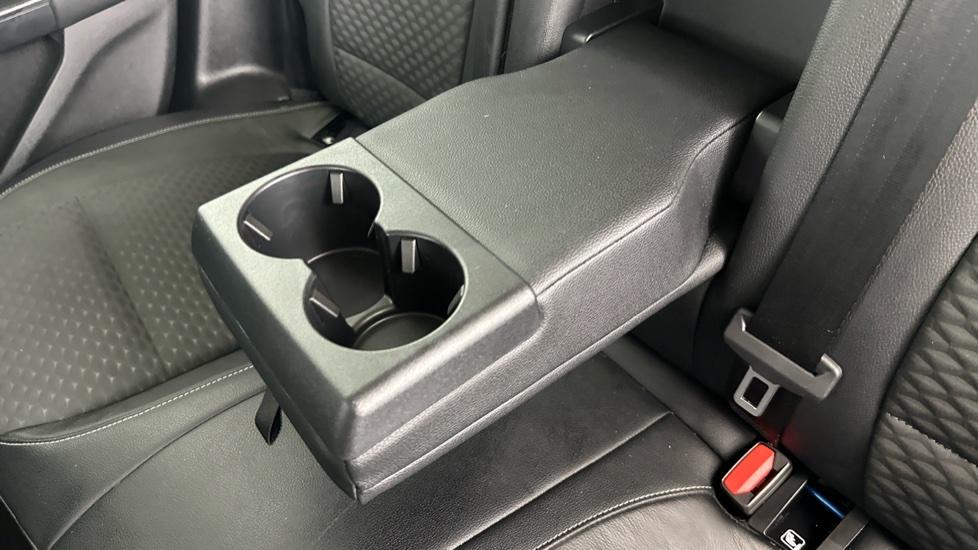 Rear Armrest/ Cup Holder