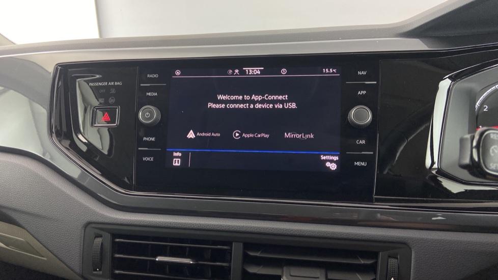 Apple CarPlay and android auto 