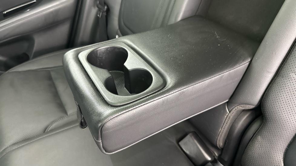 Rear Armrest/ Cup Holder